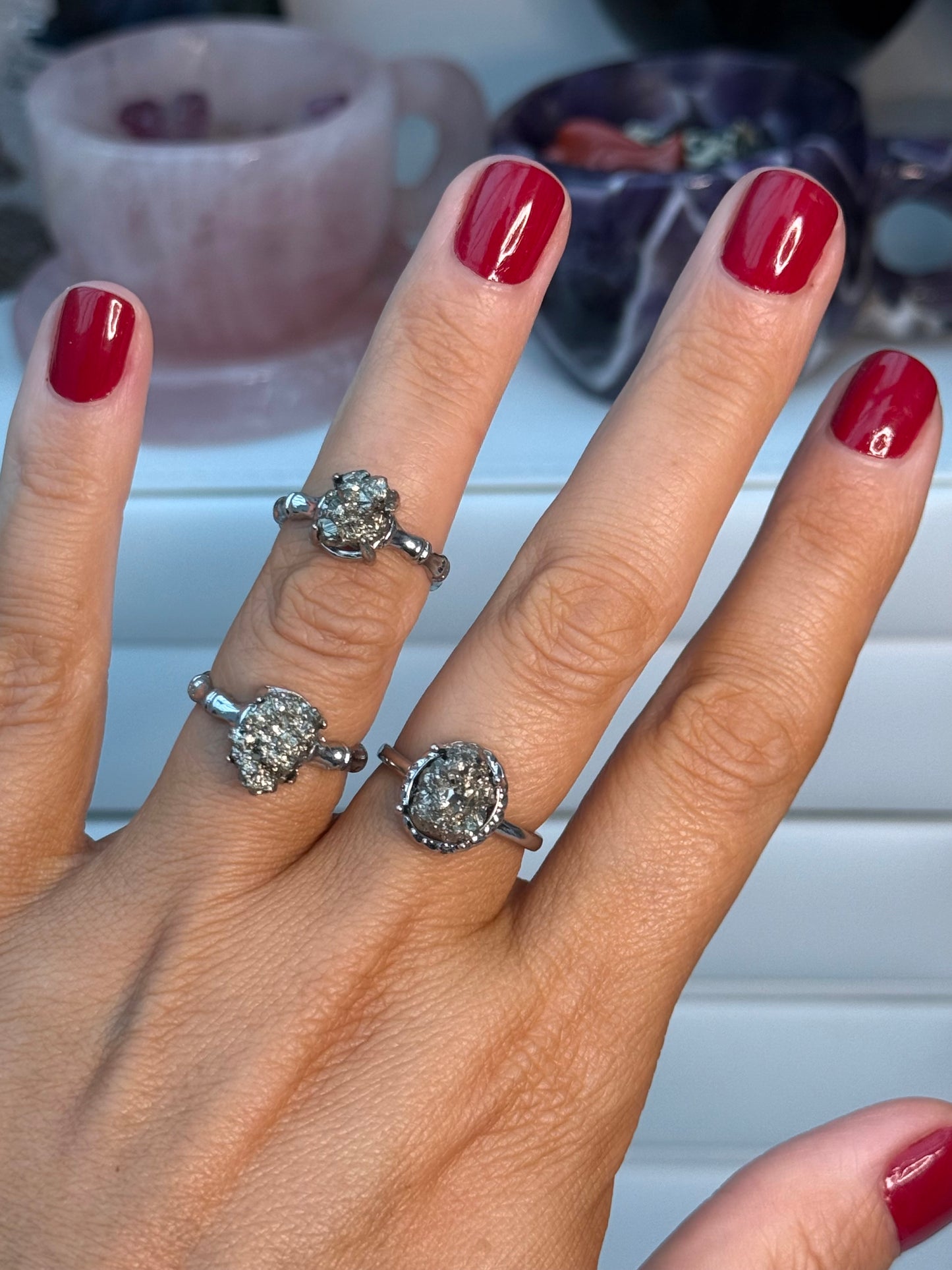 ๐ซ Pyrite Crystal Ring ๐ ๐ซ
(Adjustable Stainless Steel โข Silver โข Raw Pyrite Drizzy)