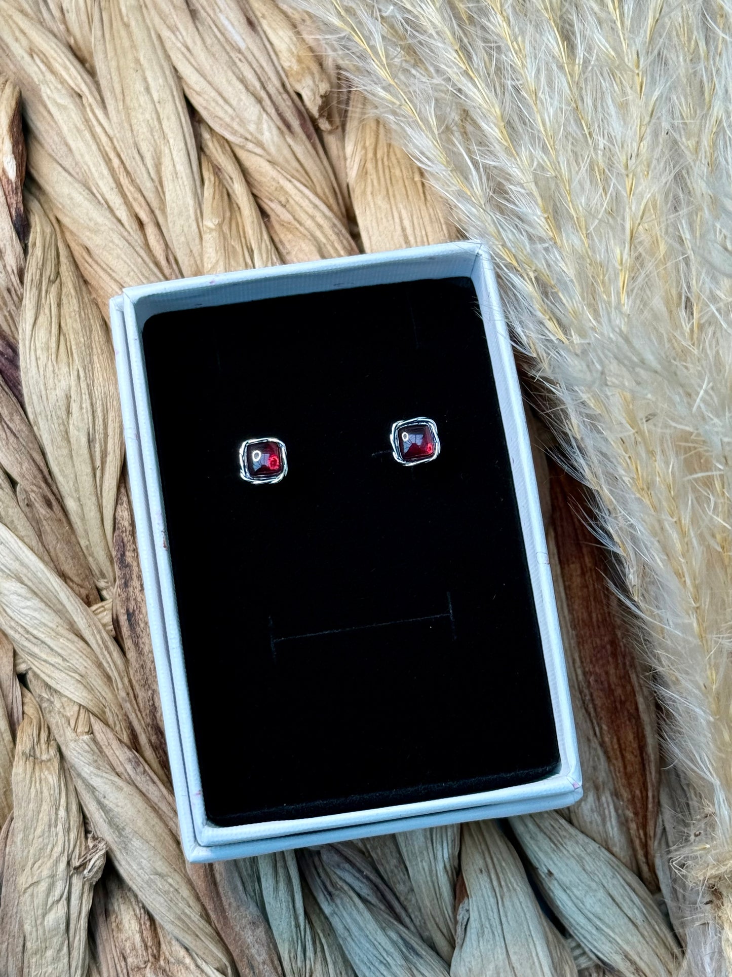 Garnet Studs ❤️