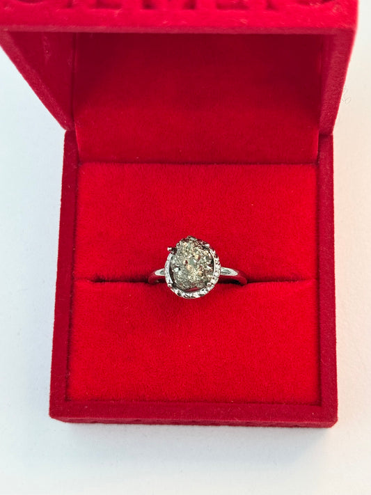 š« Pyrite Crystal Ring š š«
(Adjustable Stainless Steel ⢠Silver ⢠Raw Pyrite Drizzy)