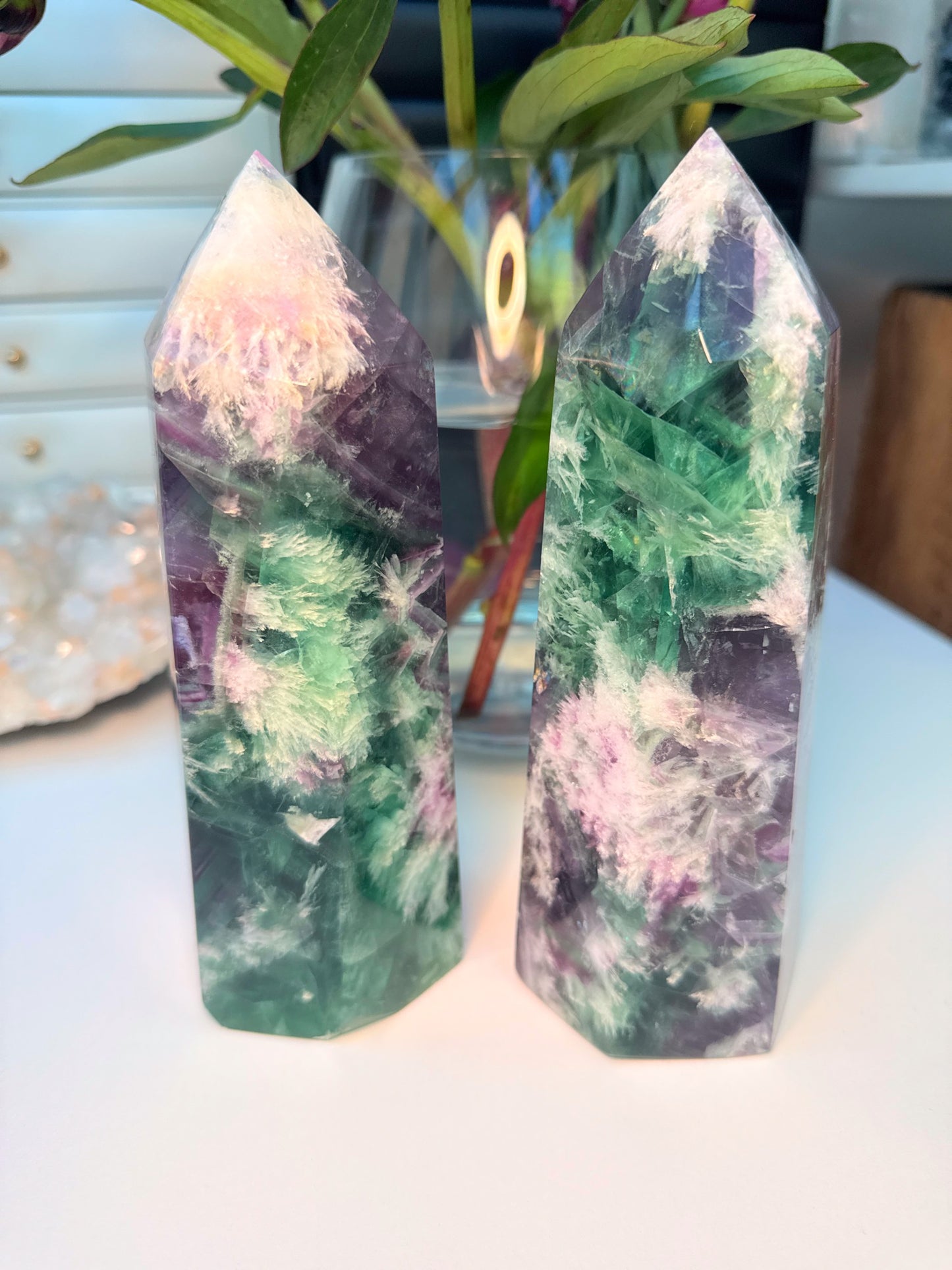 Feather Fluorite Tower ๐๐ฎ๐ชฝ๐ผ๐ผ