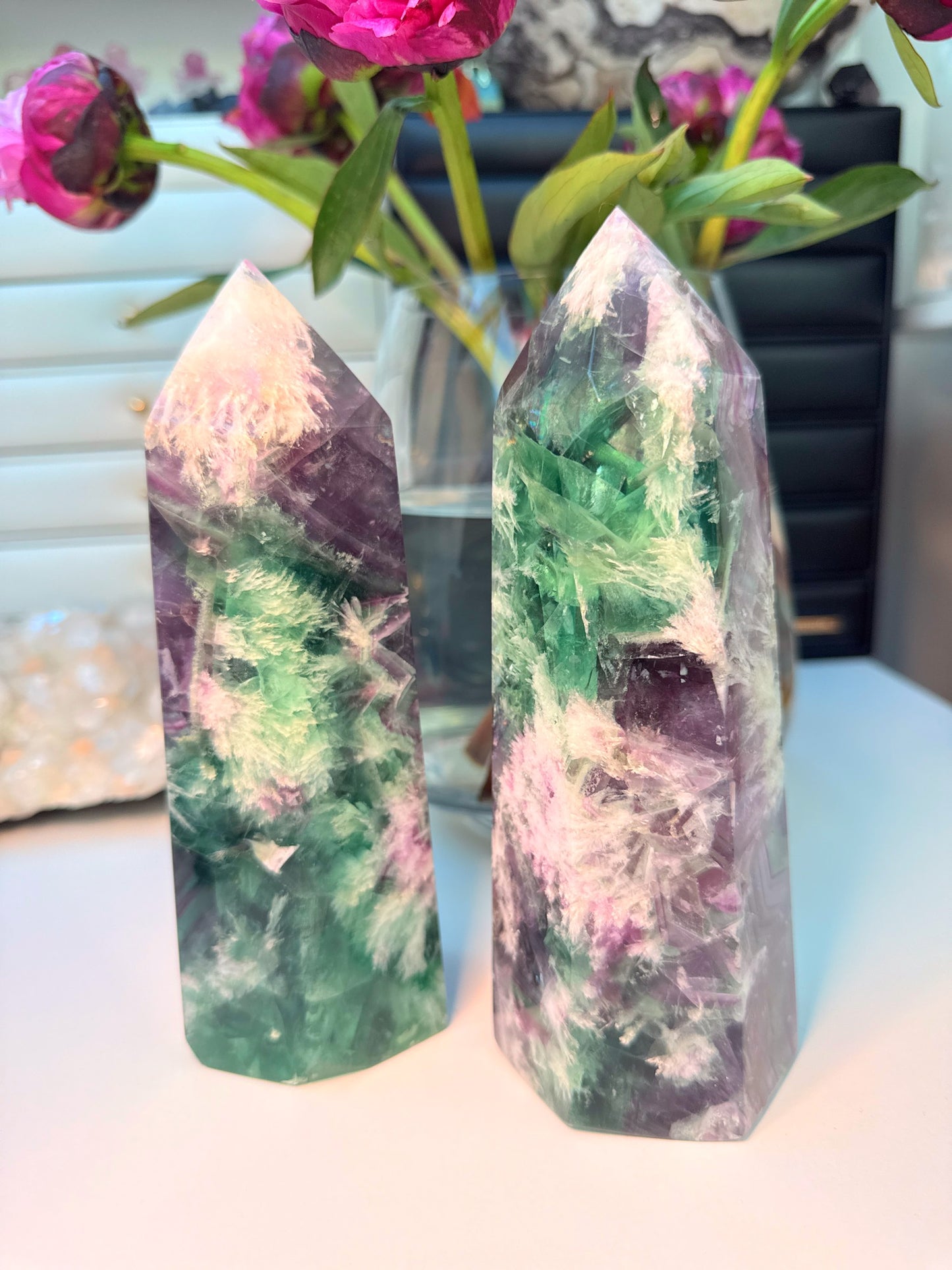 Feather Fluorite Tower ๐๐ฎ๐ชฝ๐ผ๐ผ