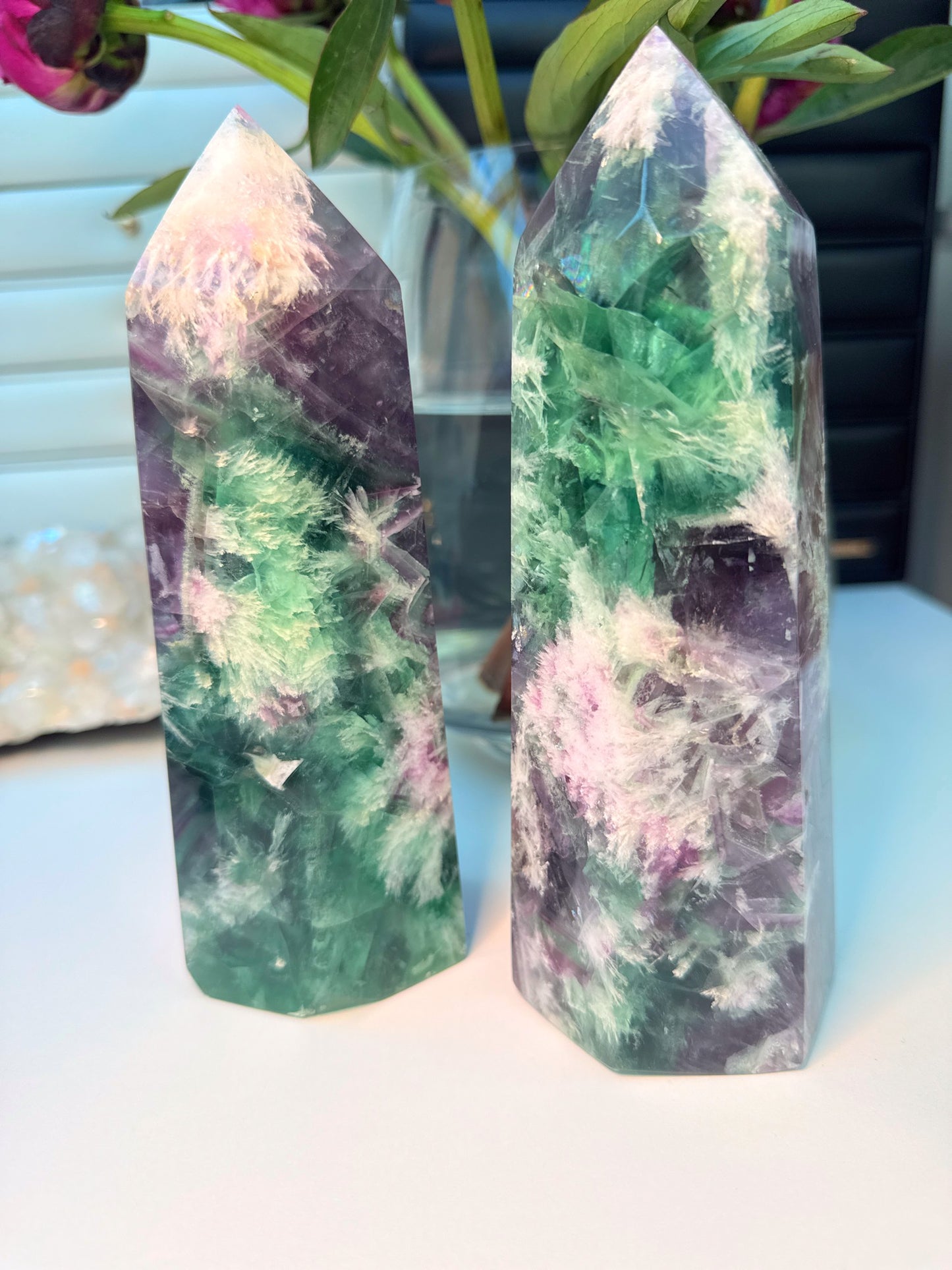Feather Fluorite Tower ๐๐ฎ๐ชฝ๐ผ๐ผ