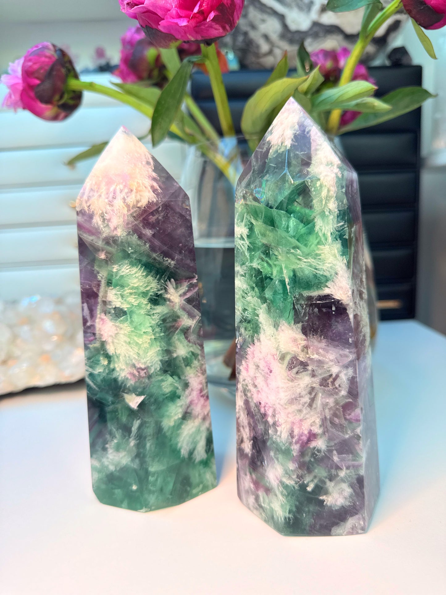 Feather Fluorite Tower ๐๐ฎ๐ชฝ๐ผ๐ผ