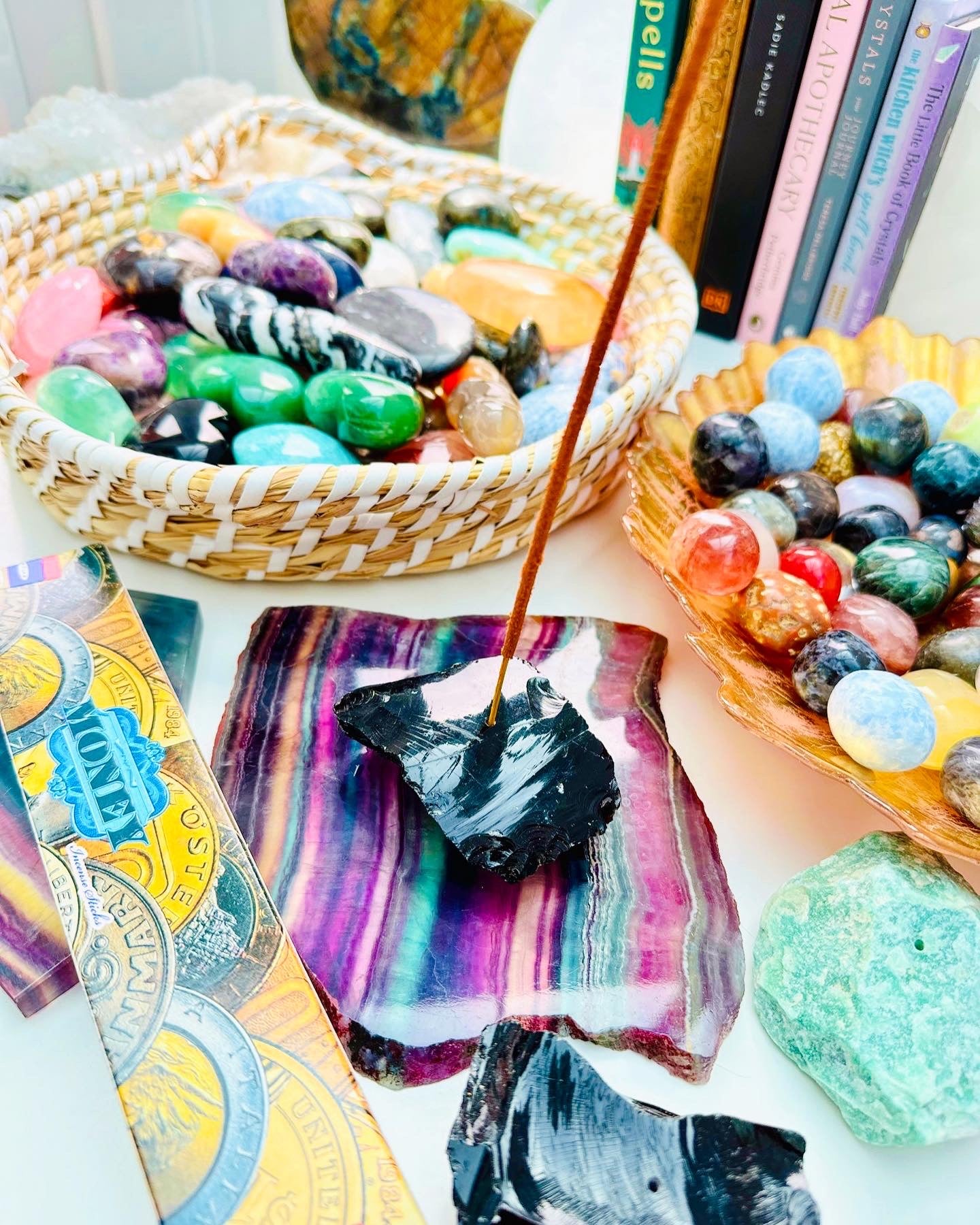 Black Obsidian Incense Holders ๐ค
