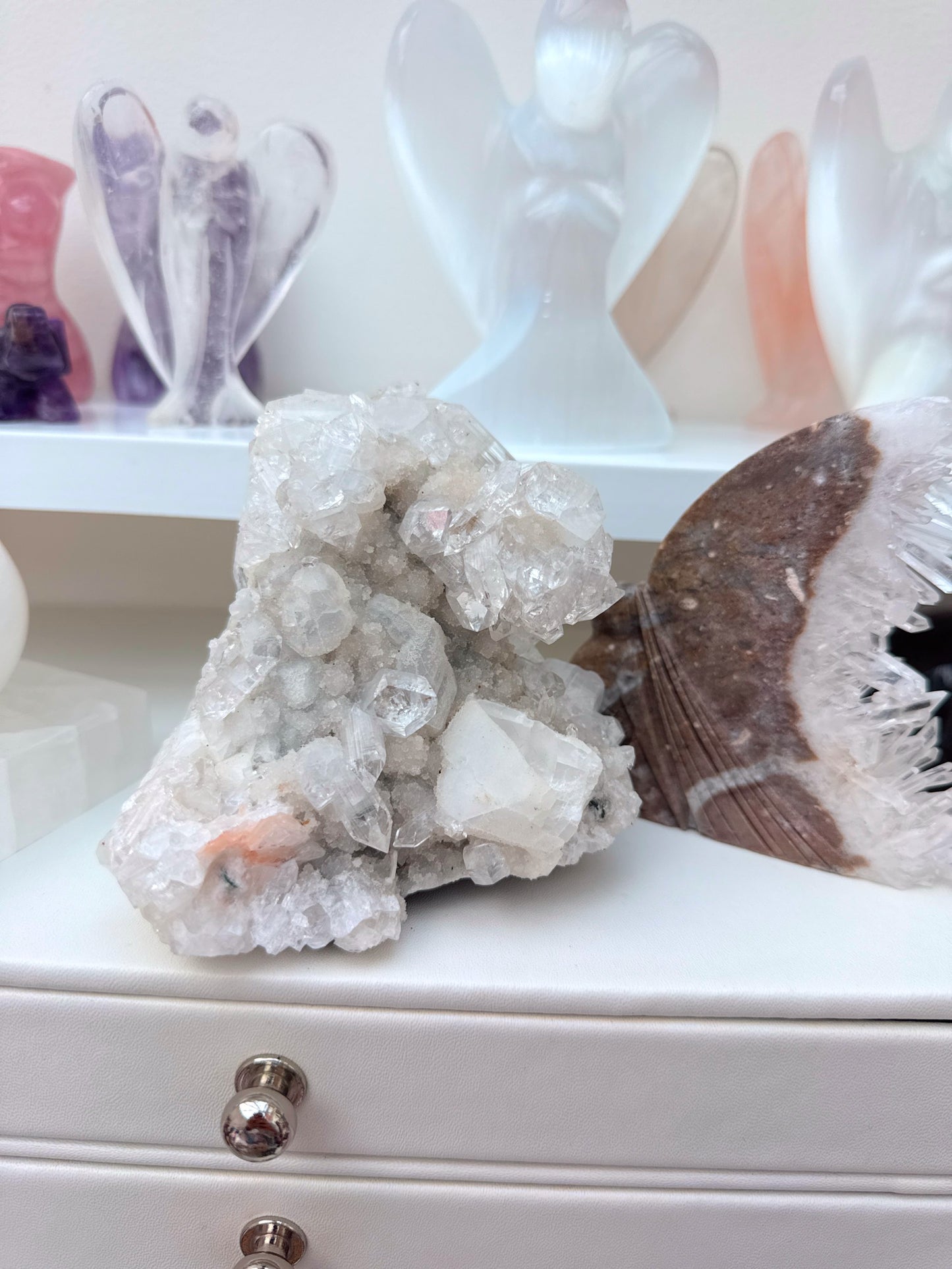 Apophyllite ~ The Angel’s Whisper Crystal 👼🏼