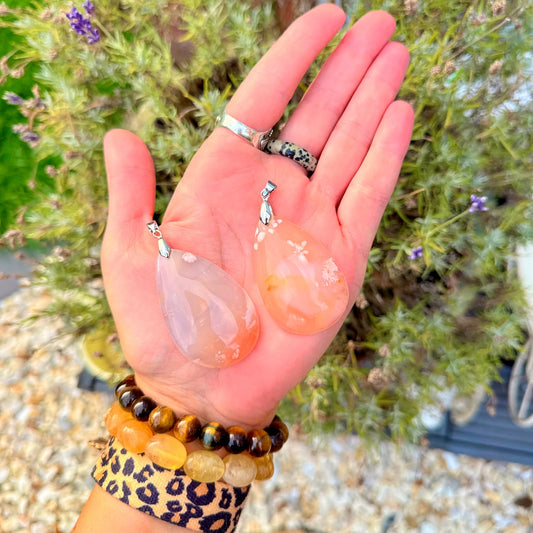 Flower Agate Pendants 🌸🌷🌺🍀